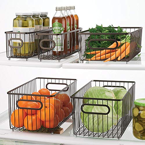 mDesign Cesto de alambre de metal extragrande – Versátil cesta de metal para cocina o despensa – Organizadores de cocina prácticos y universales con asas – color bronce