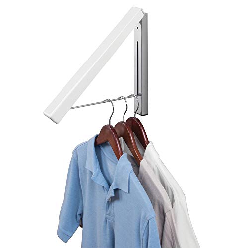 mDesign Colgador de ropa abatible para tendedero – Escuadra metálica para prendas que se van a enviar a la tintorería – Perchero de pared plegable con barra para colgar perchas de ropa – blanco