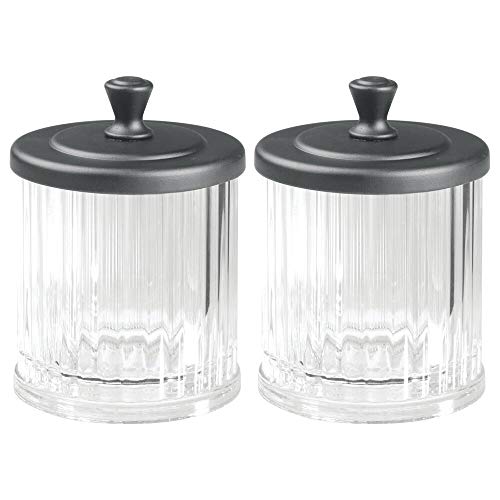 mDesign Juego de 2 organizadores de cosméticos de plástico – Frasco Transparente con Tapa para algodón, Sales y más – Versátiles envases para cosmética para el Lavabo – Transparente/Gris Oscuro