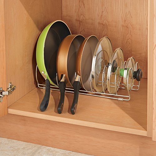 mDesign Organizador de sartenes y tapaderas – Soporte de metal cromado con 6 compartimentos para sartenes y tapas de ollas – Organizador de cajones y armarios de cocina