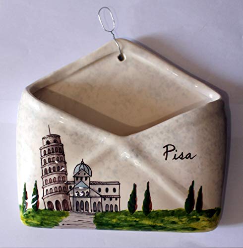 Pisa-Portacorreos de cerámica para colgar en la pared-Portatarjetas de cerámica decorado a mano, dimensiones cm 22,5x22x6 cm -MADE en ITALY Tuscany Lucca, certificado.