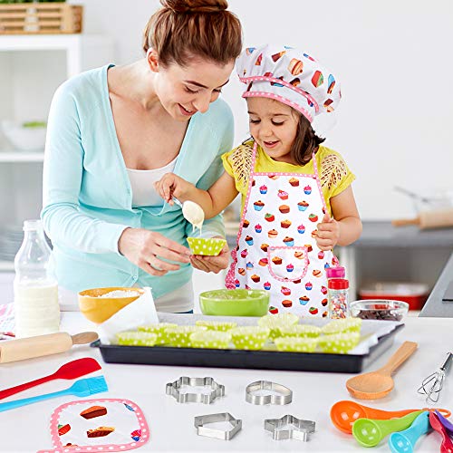 Tacobear 18 Piezas Juego de Simulación Juegos de rol de Cocina y Horneado Juego de Cocina para Niños Niña con Delantal Gorro de Cocinero Mitón de Cocina y Cortadores de Galletas