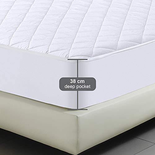 Utopia Bedding - Protector de colchón Acolchado - Microfibra - Transpirable - Funda para colchon estira hasta 38 cm de Profundidad - 135 x 190 cm, Cama 135