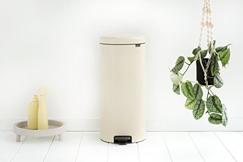 Brabantia Bin newIcon Cubo de Basura con Pedal, Acero Inoxidable, Almendra, 30 l