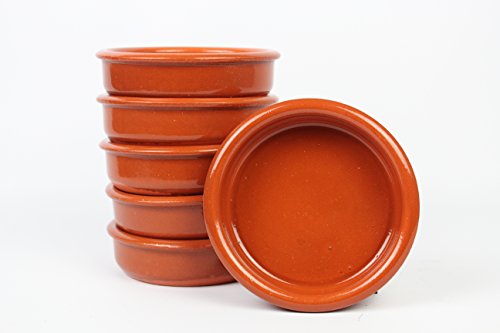 Cazuelas de barro sin asas. 14,3cm diámetro exterior x 3,2cm altura. Conjunto de 6 cazuelas. Hechas en España. Barro refractario. Medidas interiores 11,8cm