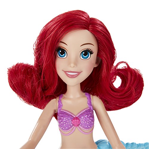 Disney- Princesas Muñeca, Color Verde y Rojo (Hasbro Spain B5308EU4)