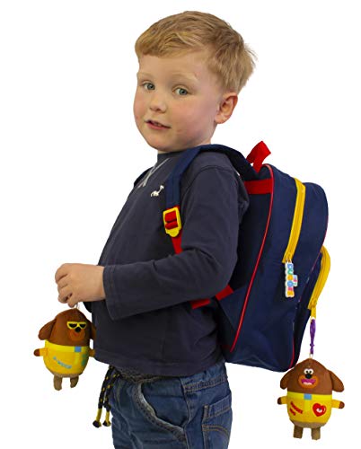 Hey Duggee Clip On Llavero Soft Toy, 17 cm, Juguete Colgante Ideal y se Fija fácilmente a la Mochila, Ropa, Bolso, Bolso y Mucho más. Identificador de Mochila, Accesorio de Bolsa