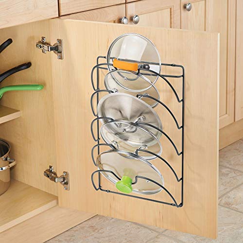 mDesign Soportes de pared para utensilios y menaje de cocina con 5 apartados – Práctico organizador de tapas de ollas y sartenes – Útil organizador de cocina de metal para pared y armarios – gris