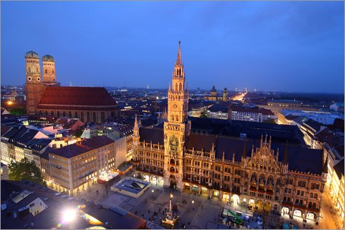 Posterlounge Cuadro de PVC 30 x 20 cm: Church of Our Lady and The New Town Hall in Munich at Night de Buellom