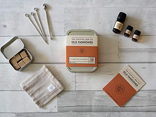 The Cocktail Box Co. Kit de cóctel prémium, la vieja moda, hace 6 cócteles hechos a mano de primera calidad. Gran regalo para cualquier amante del cóctel y es el compañero de viaje perfecto.