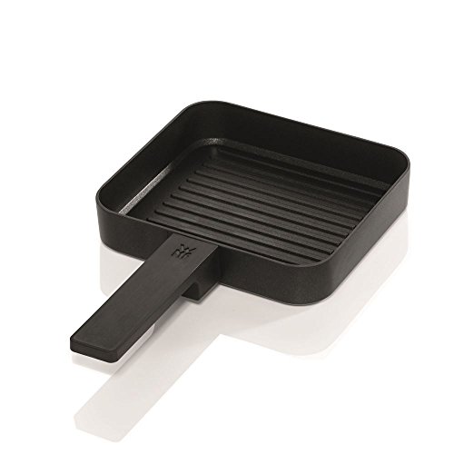 WMF Kitchenminis - Mini Grill 1000 W, dos zonas de cocción, temperatura ajustable, placas antiahderentes, incluye sartén individual , superficie plana y estriada