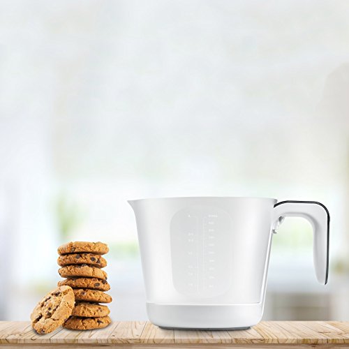 ADE Báscula digital de cocina con vaso medidor KE919 Franca. Balanza electrónica de cocina especialmente para pesar y medir liquidos. Vaso extraíble. Incluye baterias.Blanco y negro