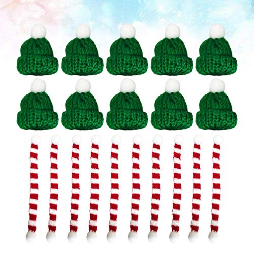 Amosfun - 20 mini bufandas de punto para árbol de Navidad en miniatura, accesorios para el pelo, manualidades, adorno de muñeca, sombrero, joyería 23 * 1CM Green Hat Red Scarf