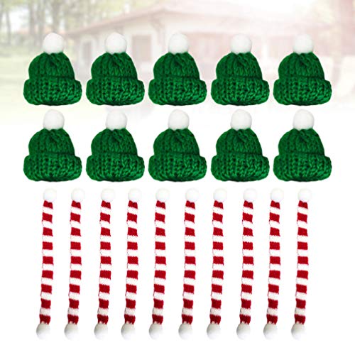 Amosfun - 20 mini bufandas de punto para árbol de Navidad en miniatura, accesorios para el pelo, manualidades, adorno de muñeca, sombrero, joyería 23 * 1CM Green Hat Red Scarf