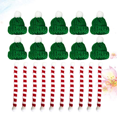 Amosfun - 20 mini bufandas de punto para árbol de Navidad en miniatura, accesorios para el pelo, manualidades, adorno de muñeca, sombrero, joyería 23 * 1CM Green Hat Red Scarf