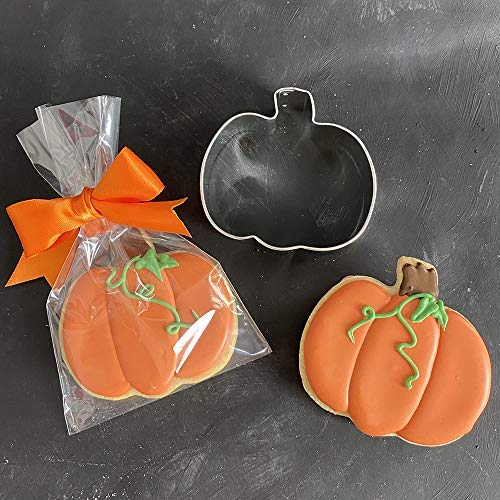 Ann Clark Cookie Cutters Juego de 2 cortadores de galletas otoño/Halloween con libro de recetas - 7,8 y 10 cm - Acero fabricado en EE. UU.