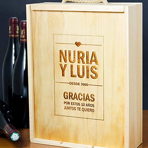 Calledelregalo Regalo Personalizable para Aniversario, Bodas de Oro, Bodas de Plata: Caja para Tres Botellas de Vino grabada con Nombres, año y dedicatoria