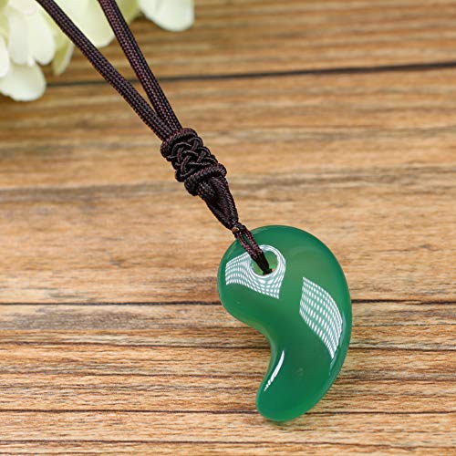 COAI Collar Ajustable con Colgante Magatama de Ágata Verde