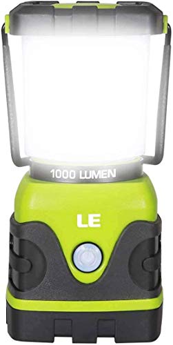 LE Linterna de Camping, Farol de Camping Regulable 1000 Lumen, 4 Modos Luz de Emergencia, Luces de Tienda Resistentes al Agua para Camping, Senderismo, Pesca, Cortes de Energía, 3 * D con pilas