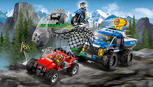 LEGO City Police - Caza en la Carretera, Juguete de Policía de Construcción con Todoterreno y Moto para Niños y Niñas de 5 a 12 Años, Incluye Minifiguras de Agentes de Policía (60172)