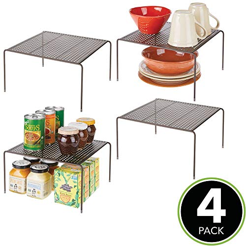 mDesign Estantes de cocina – Soportes para platos autónomos de metal – Organizadores de armarios para tazas, platos, alimentos, etc. – Juego de 4 – color bronce