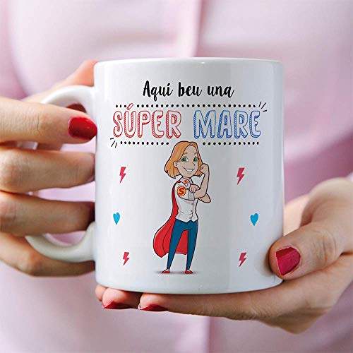 MUGFFINS Taza Mamá (En Catalán) -"Aquí beu una Súper Mare" - Taza Desayuno/Idea Regalo Día de la Madre. Cerámica 350 mL