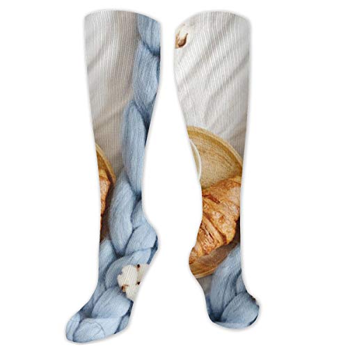 Osmykqe Calcetín de moda para mujer Copa de capuchino Croissant Azul pastel Gigante Rodilla larga Calcetines de alta compresión Medias de muslo