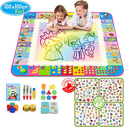 Sunyjoy Agua Dibujo Pintura, 2 en 1 Alfombras de Juego y Alfombra de Agua Doodle, Esteras de Agua Doodle con Bolígrafos, Libro Mágico, Plantillas, Etiquetas, Cartas y Monedas de Oro (100 X 100 CM)