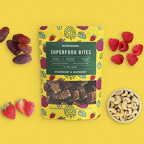 THE PROTEIN WORKS Superfood Bites | 100% Veganos | Snack Saludable y Natural | A Base de Plantas| Fresa & Frambuesa | 140g