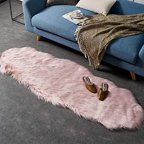 Alfombra de piel de oveja sintética muy suave y esponjosa, para sala de estar, dormitorio, habitación de los niños, alfombra peluda para mesita de noche para niños (rosa claro, 27.5 x 140 cm)