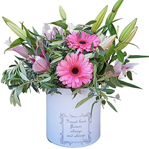 Botanic Dessign-Ramo de flores natural variada ENTREGA EN 24 HORAS DE LUNES A VIERNES con cuatro tallos de liliums y gerberas en color rosa intenso relleno con olivo y eucalipto naturales