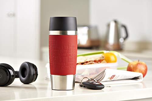 Emsa Travel Mug - Taza térmica de 0.36 l, mantiene calor 4 h y frío 8 h, acero inoxidable con base antideslizante y zona de agarre de silicona con letras grabadas, color rojo