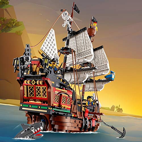 LEGO Creator Vehicles Creator 3en1 Barco Pirata, Set de Juego Posada e Isla Calavera, multicolor (Lego ES 31109)