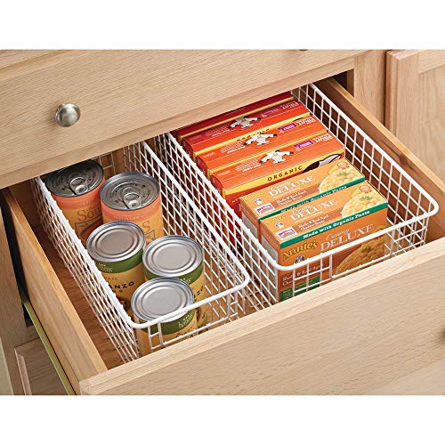 mDesign Cesta de almacenaje multiusos – Cesta organizadora alta con asas – Cesta metálica de alambre y compacta para cocina, baño, oficina y otras estancias – blanco mate