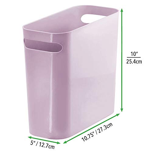 mDesign Cubo de Basura Estrecho con 5,7 litros de Capacidad – Papelera de Oficina en plástico con Asas integradas – Compacta Papelera para el baño, la Cocina o el despacho – Lila Claro