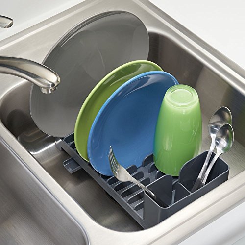 mDesign Práctico escurridor de Platos con escurrecubiertos – Compacto escurreplatos de plástico para Fregadero – Escurre y Seca vajilla, Cubiertos y Utensilios de Cocina – Gris Oscuro