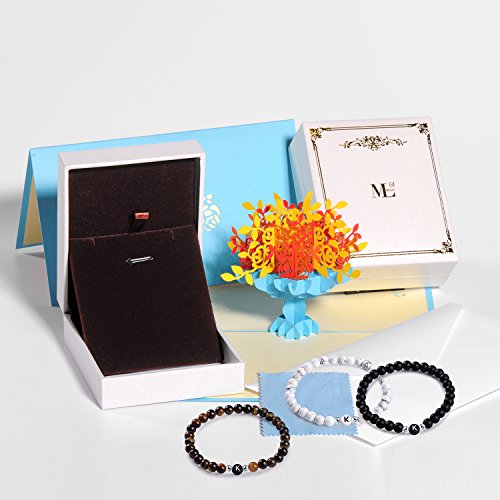 MicLee Nombre Pulsera de Amistad Hecha de Piedras Naturales con Cuentas de Letras de K, Juego de 3 Pulseras para Mujeres Hombre, con Caja de Regalo Tarjeta de Felicitación