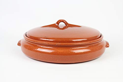 OLLA DE BARRO BAJA MODELO CAZUELA BAJA. (Medidas exterior ancho asas 30,2cm, diámetro interior 28,6cm x altura con tapa 11,6cm, sin tapa 7,3cm x diámetro base inferior 30,2cm) 2,5litros