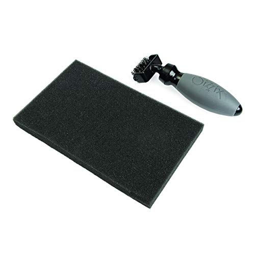 Sizzix 660513-Cepillo y Almohadilla de Espuma para Troqueles Finos e intrincados, álbumes, Tarjetas, Papel y decoración del hogar, Color Negro Accesorio-Punzón para Recoger Recortes, Otros Materiales